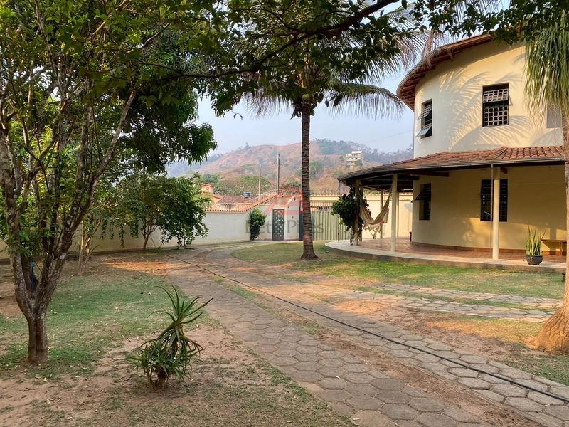 : 2ª foto da galeria de imagens do imóvel