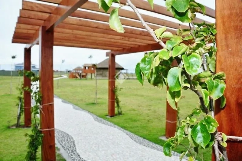 Lote a venda no condomínio Riviera.: 4ª foto da galeria de imagens do imóvel