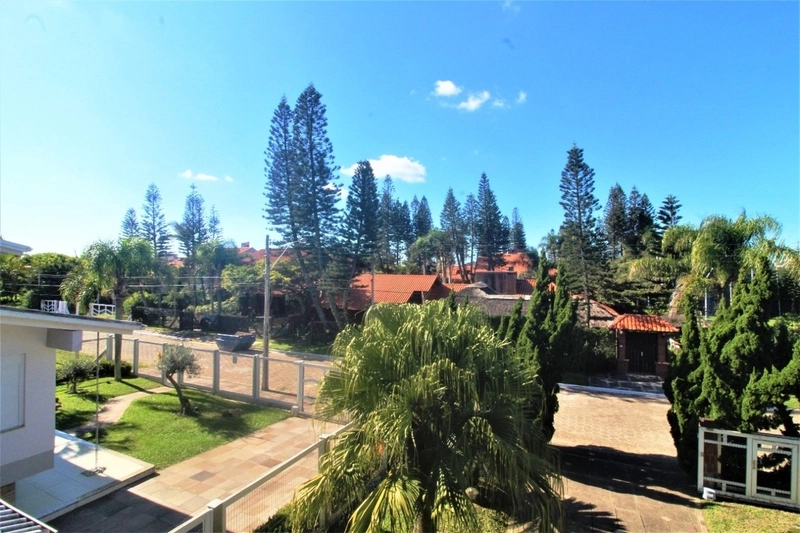 Casa com 4 dormitórios em Atlântida.: 16ª foto da galeria de imagens do imóvel
