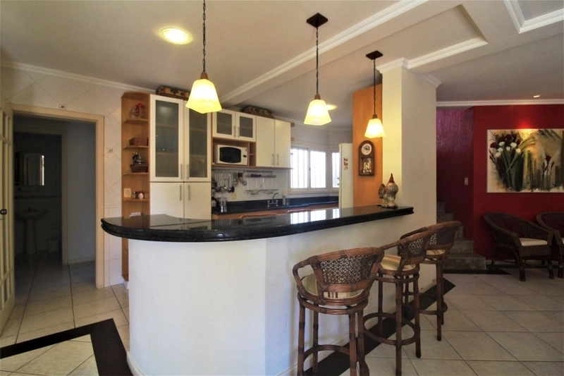 Casa com 4 dormitórios em Atlântida.: 12ª foto da galeria de imagens do imóvel