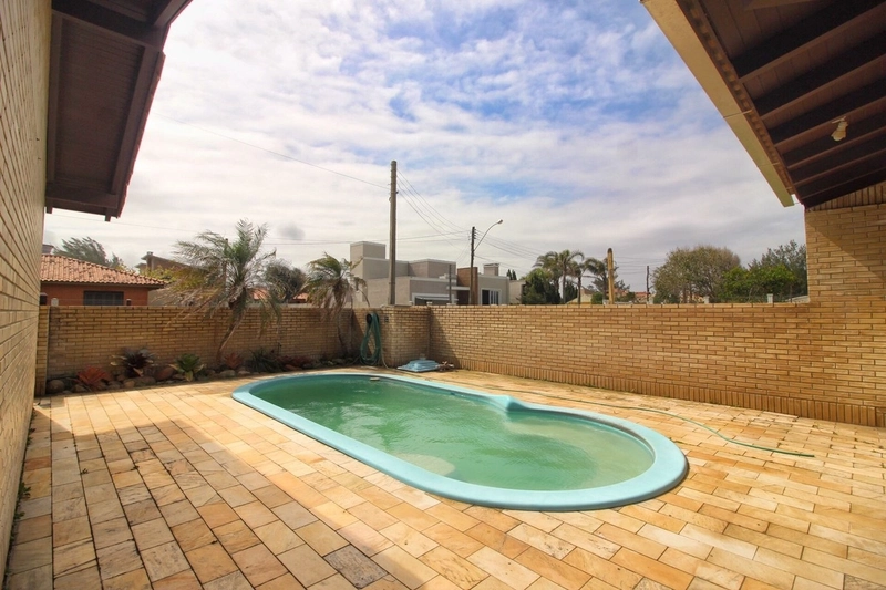 Casa de 4 dormitórios em Xangri-lá.: 23ª foto da galeria de imagens do imóvel