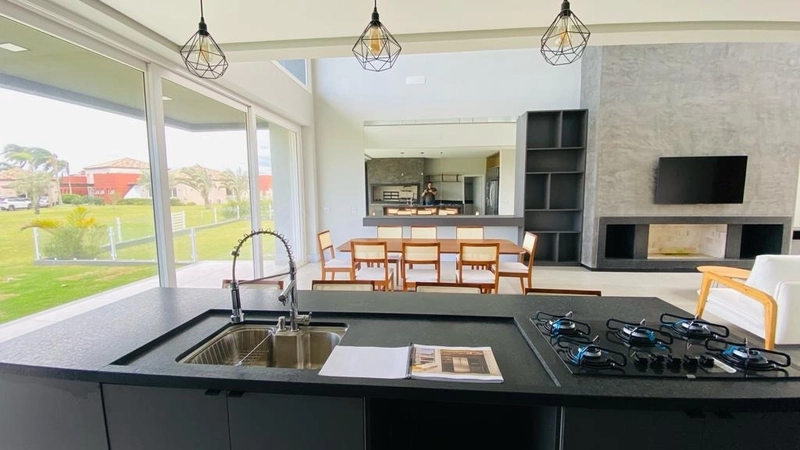 Sobrado em construção à venda em condomínio fechado Riviera: 7ª foto da galeria de imagens do imóvel