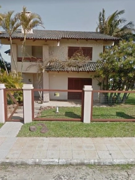 Casa de Esquina, 5 quadras do mar.: 2ª foto da galeria de imagens do imóvel