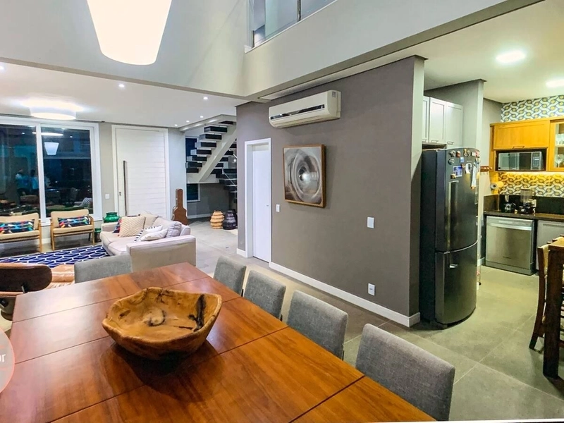 Casa em condomínio: 28ª foto da galeria de imagens do imóvel