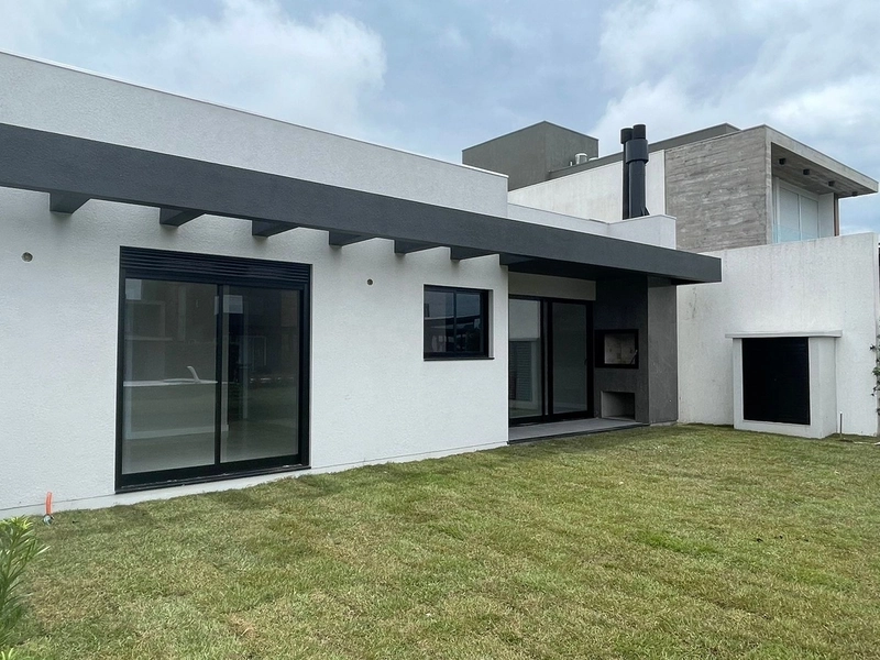 Casa em condomínio à venda em Xangri-Lá: 2ª foto da galeria de imagens do imóvel