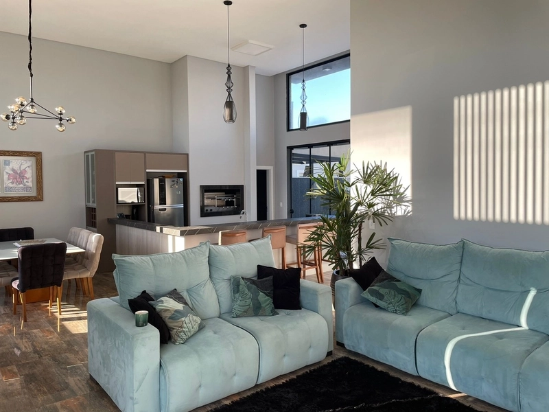 Linda casa 3 dormitórios no condomínio Dubai: 2ª foto da galeria de imagens do imóvel