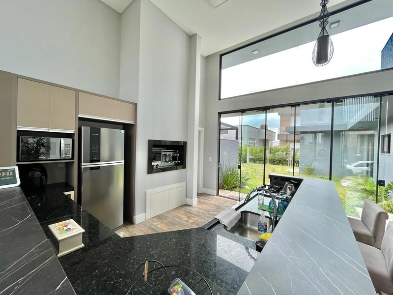 Linda casa 3 dormitórios no condomínio Dubai: 8ª foto da galeria de imagens do imóvel
