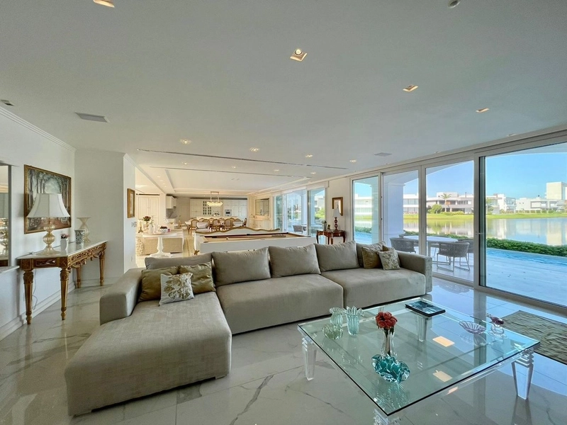 EXELENTE CASA NO CONDOMINIO ENSEADA: 16ª foto da galeria de imagens do imóvel