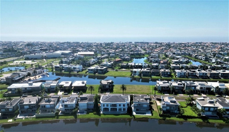 EXELENTE CASA NO CONDOMINIO ENSEADA: 2ª foto da galeria de imagens do imóvel