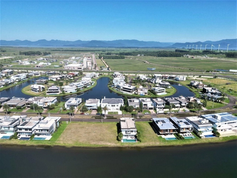 EXELENTE CASA NO CONDOMINIO ENSEADA: 5ª foto da galeria de imagens do imóvel