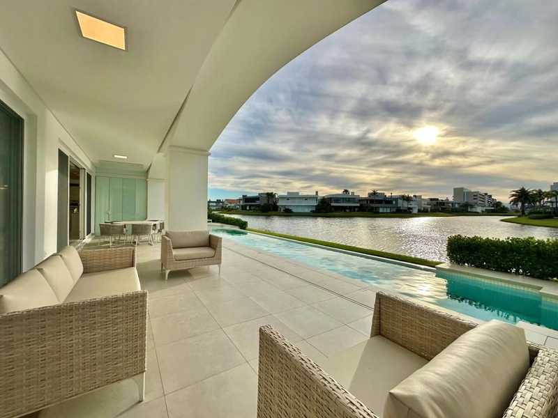 EXCELENTE CASA NO CONDOMINIO ENSEADA: 13ª foto da galeria de imagens do imóvel