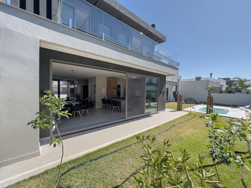 Linda casa no condomínio Blue!: 1ª foto da galeria de imagens do imóvel