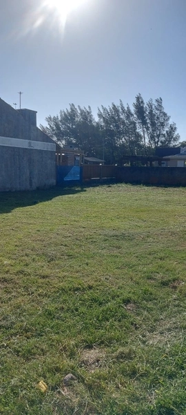 Terreno de 300m2 em Noiva do Mar: 2ª foto da galeria de imagens do imóvel
