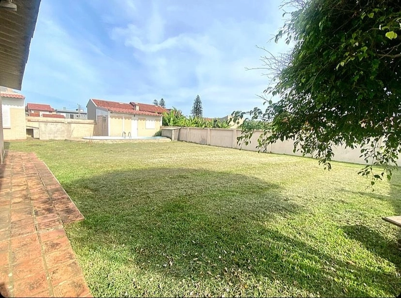 Casa com 2 terrenos a 100 metros da beira mar em Xangri-la!!: 13ª foto da galeria de imagens do imóvel