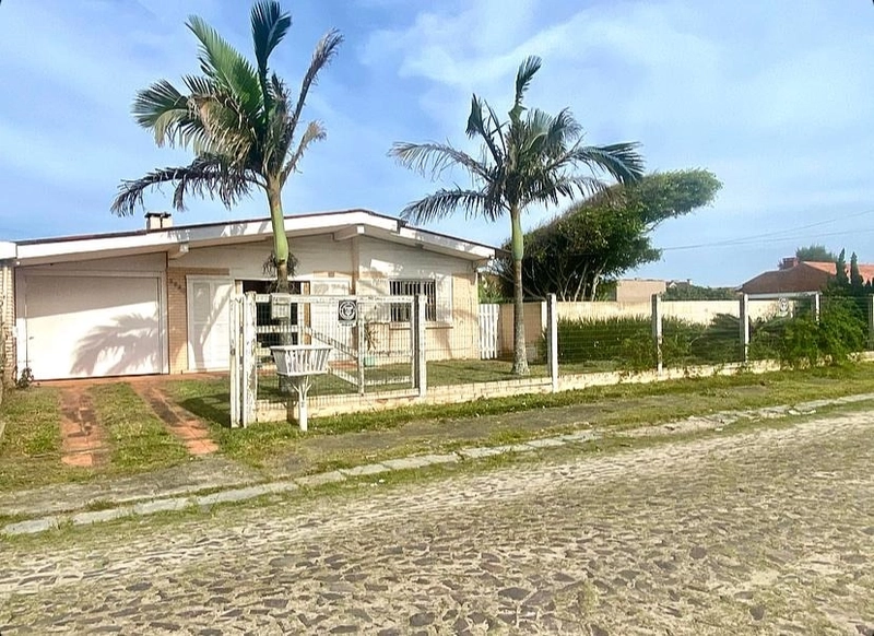 Casa com 2 terrenos a 100 metros da beira mar em Xangri-la!!: 2ª foto da galeria de imagens do imóvel