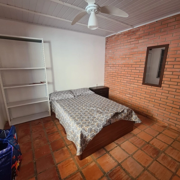 Linda casa 5 dormitórios em Atlântida: 21ª foto da galeria de imagens do imóvel