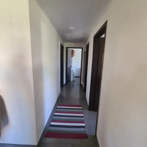 Linda casa 5 dormitórios em Atlântida: 10ª foto da galeria de imagens do imóvel