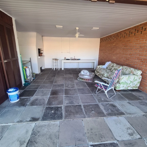 Linda casa 5 dormitórios em Atlântida: 19ª foto da galeria de imagens do imóvel