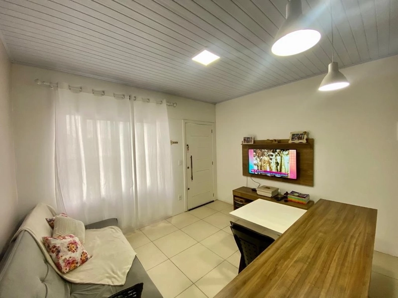Casa geminada de 2 dormitórios em Atlântida Sul!!: 2ª foto da galeria de imagens do imóvel