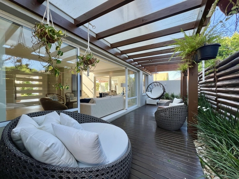 Linda casa 5 dormitórios com piscina em Atlântida: 16ª foto da galeria de imagens do imóvel