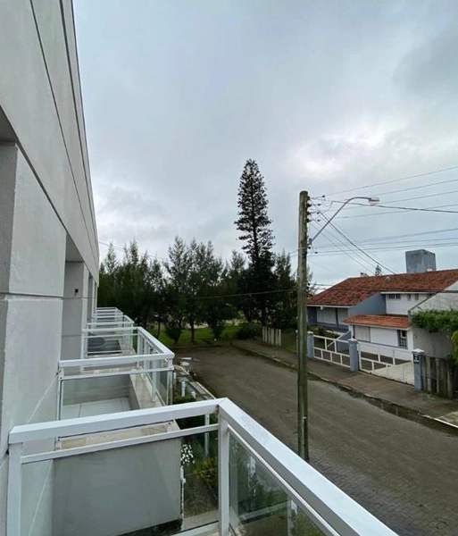 Sobrado duplex no centro de Xangri-Lá, apenas três quadras do mar!!: 10ª foto da galeria de imagens do imóvel