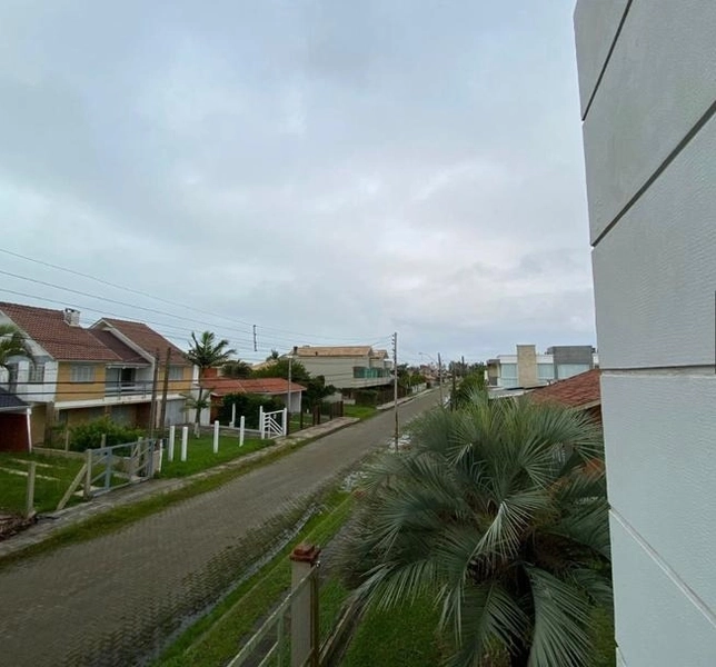 Sobrado duplex no centro de Xangri-Lá, apenas três quadras do mar!!: 14ª foto da galeria de imagens do imóvel