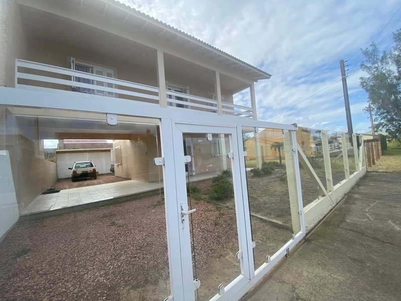 Casa próxima ao mar em Atlântida Sul!!