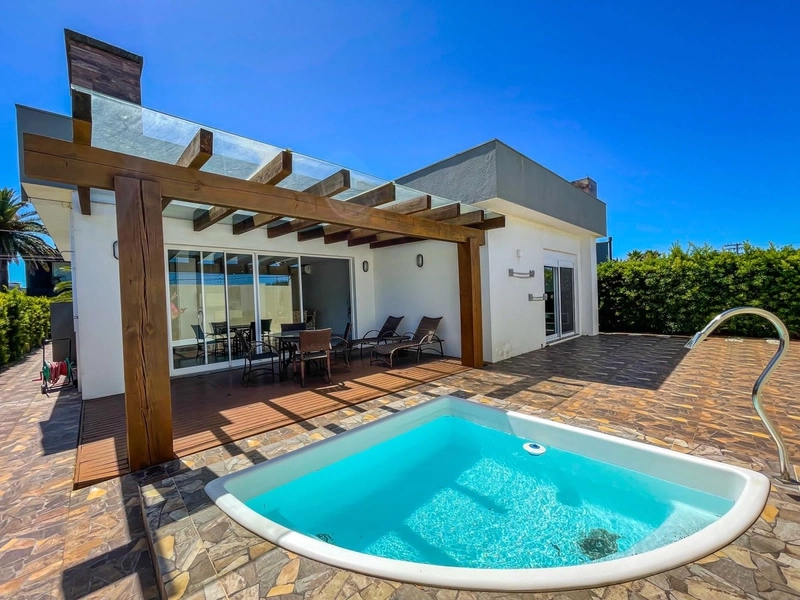 Linda casa térrea 4 suítes no condomínio Malibu Xangri-lá: 3ª foto da galeria de imagens do imóvel