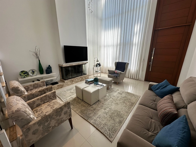 Casa no Condomínio Las Palmas: 7ª foto da galeria de imagens do imóvel