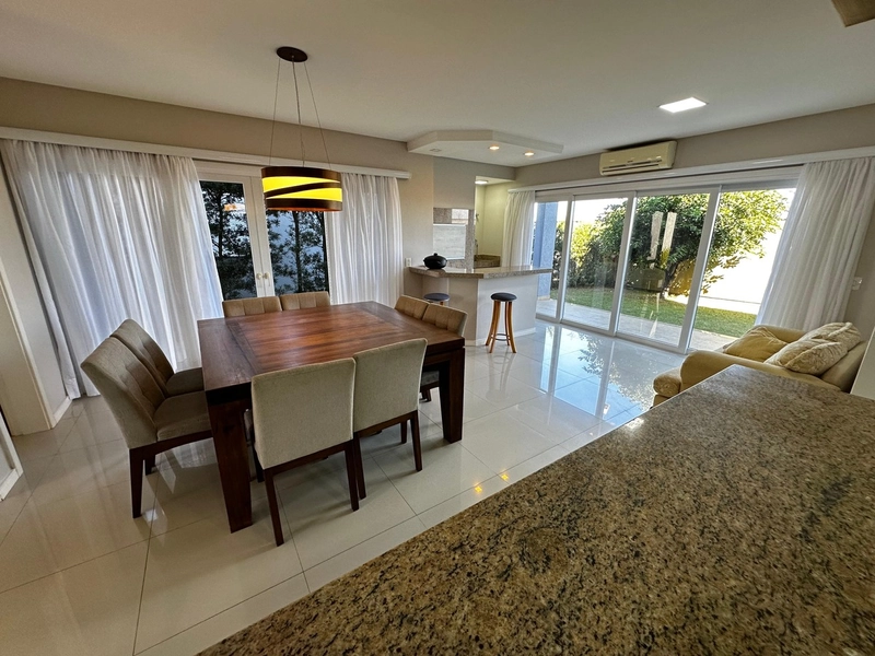 Casa Condomínio Las Palmas: 8ª foto da galeria de imagens do imóvel