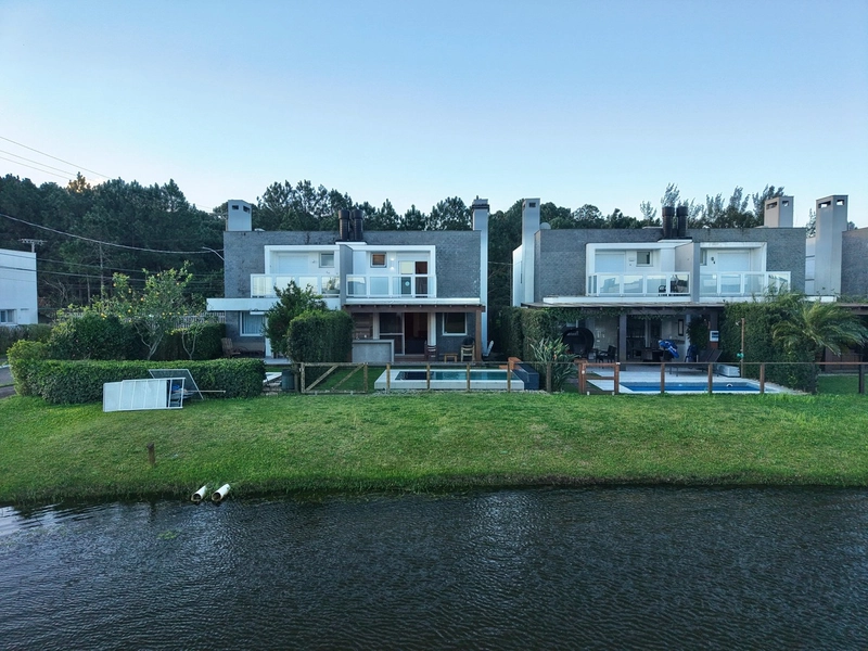 CONDOMÍNIO ROSSI – CASA BEIRA LAGO: 29ª foto da galeria de imagens do imóvel