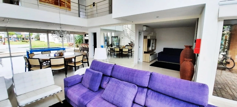 Casa à venda beira lago no Condomínio Malibu!: 6ª foto da galeria de imagens do imóvel