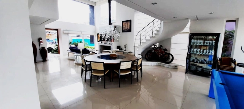 Casa à venda beira lago no Condomínio Malibu!: 12ª foto da galeria de imagens do imóvel