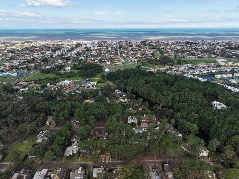 CASA À VENDA NA MELHOR LOCALIZAÇÃO DE ATLÂNTIDA: 24ª foto da galeria de imagens do imóvel