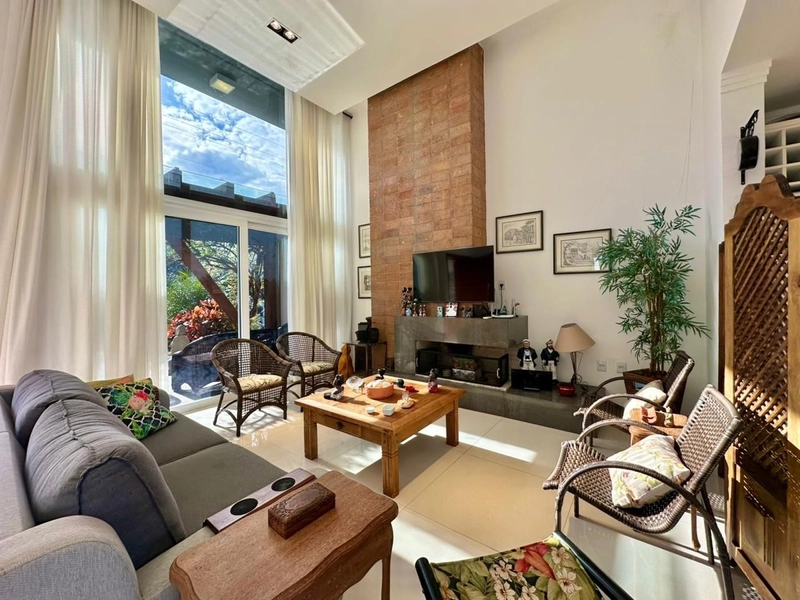 ✨ Casa Térrea à Venda | Condado de Capão ✨: 3ª foto da galeria de imagens do imóvel