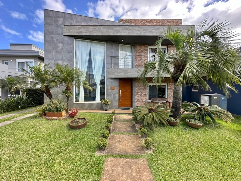 ✨ SOBRADO À VENDA – CONDOMÍNIO VENTURA CLUB ✨