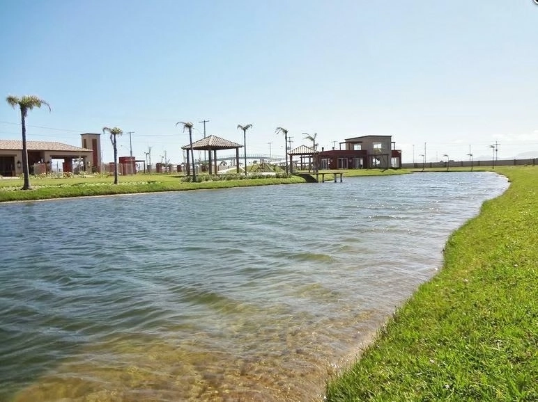 Lindo terreno bem localizado no condomínio Riviera!: 6ª foto da galeria de imagens do imóvel