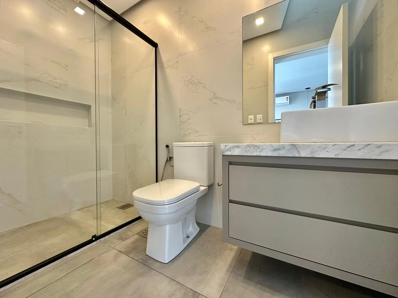 Magnífica casa beira lago à venda no condomínio Sea Coast: 46ª foto da galeria de imagens do imóvel