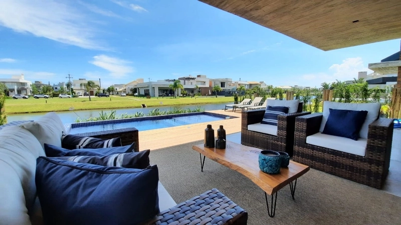 Magnífica casa beira lago à venda no condomínio Sea Coast: 33ª foto da galeria de imagens do imóvel