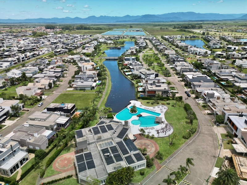 Magnífica casa beira lago à venda no condomínio Sea Coast: 32ª foto da galeria de imagens do imóvel