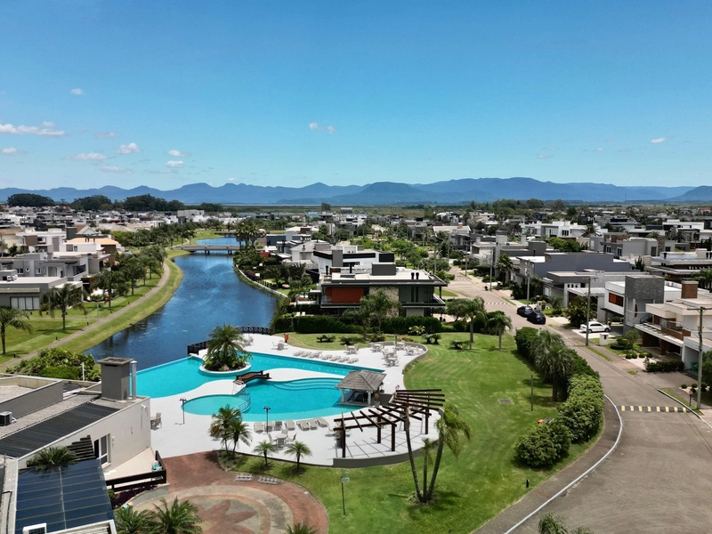 Magnífica casa beira lago à venda no condomínio Sea Coast: 31ª foto da galeria de imagens do imóvel
