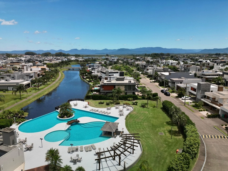 Magnífica casa beira lago à venda no condomínio Sea Coast: 35ª foto da galeria de imagens do imóvel