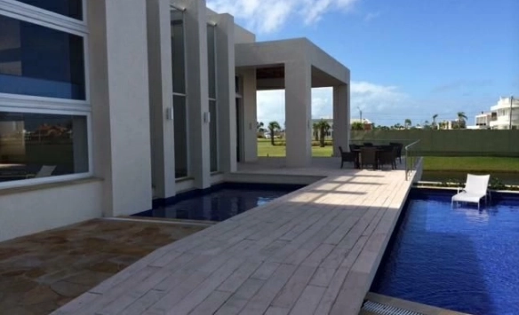 Excelente lote á beira lago no Condomínio Enseada lagos de Xangri-lá: 5ª foto da galeria de imagens do imóvel