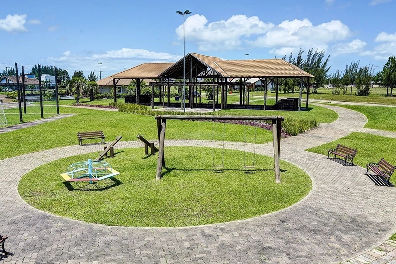 Terreno a venda com excelente posição solar!: 9ª foto da galeria de imagens do imóvel