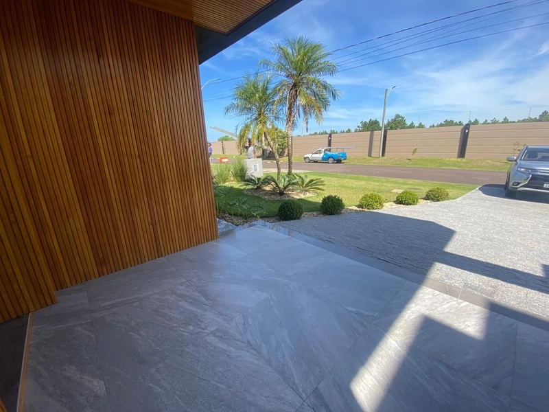Casa à venda em condomínio fechado de Xangri-Lá- Riviera!: 2ª foto da galeria de imagens do imóvel