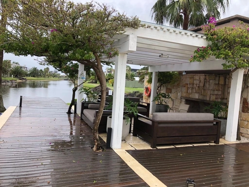 Lindo sobrado beira lago em condomínio em Atlântida!!: 34ª foto da galeria de imagens do imóvel