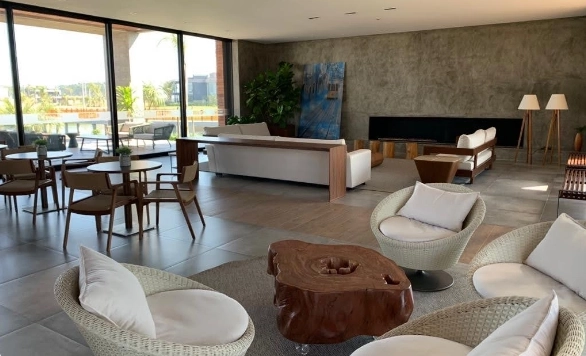 Excelente lote beira lago à venda no condomínio Sense: 6ª foto da galeria de imagens do imóvel