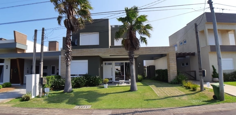 Casa à venda em condomínio fechado em Xangri-Lá - Las Palmas: 1ª foto da galeria de imagens do imóvel