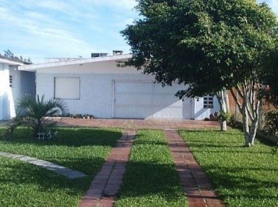 Residência com 02 terrenos no Centro de Xangri-lá!: 3ª foto da galeria de imagens do imóvel