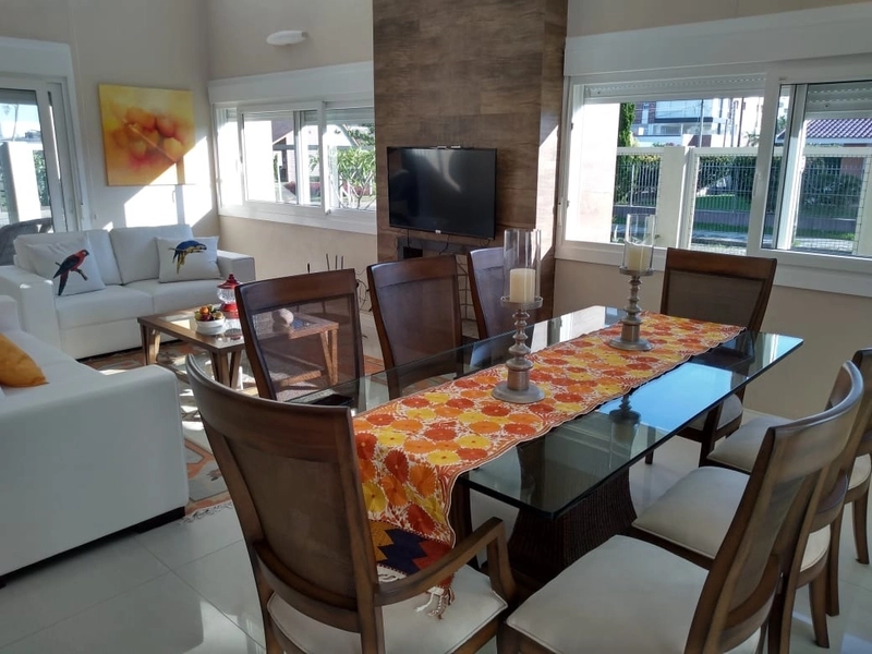 Casa fora de condomínio no coração de Atlântida!: 7ª foto da galeria de imagens do imóvel